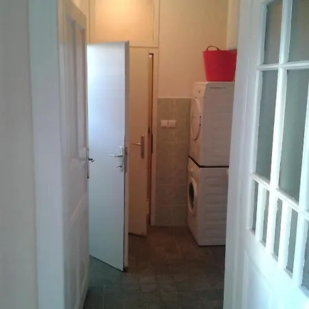 Hostel Dragondoss