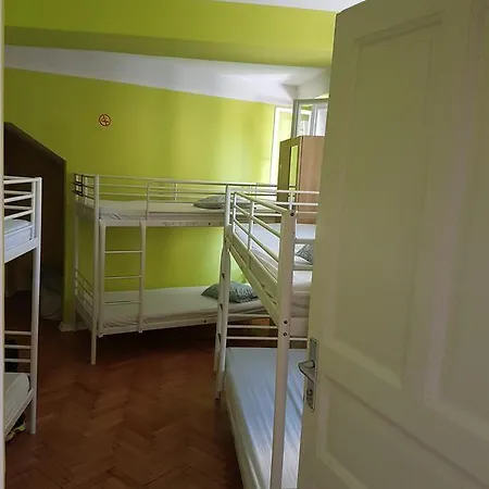 Hostel Dragondoss